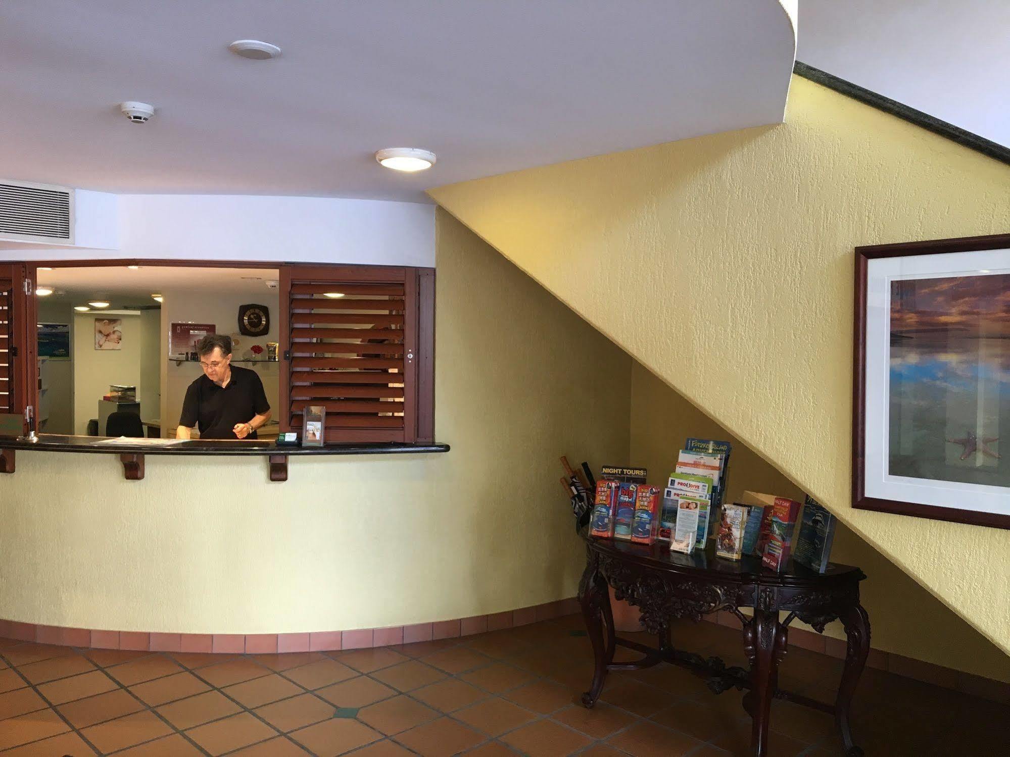 Il Palazzo Holiday Apartments Κερνς Εξωτερικό φωτογραφία